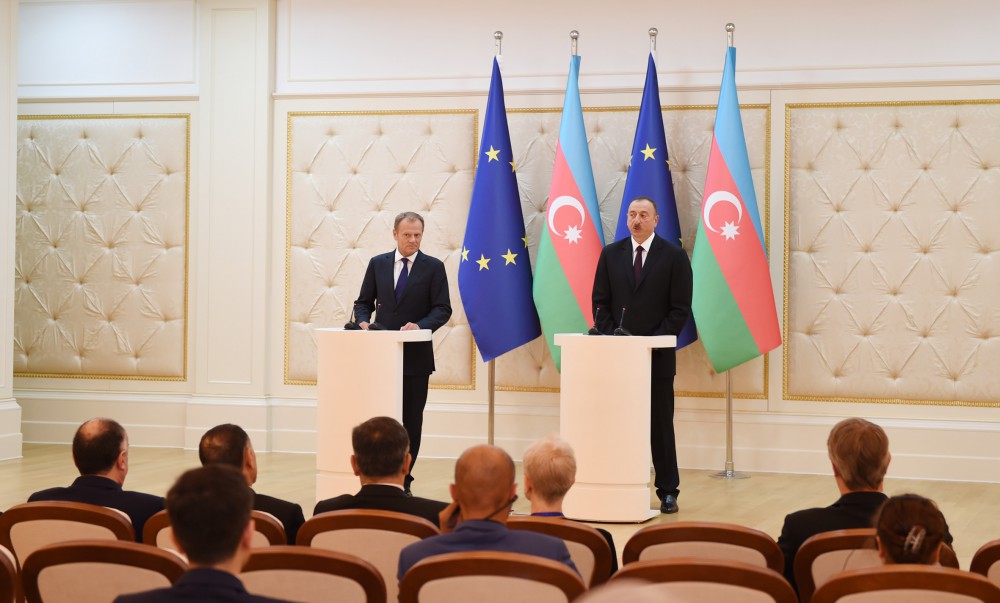 İlham Əliyev və Avropa İttifaqı Şurasının prezidenti bəyanatlarla çıxış etdilər (FOTO)
