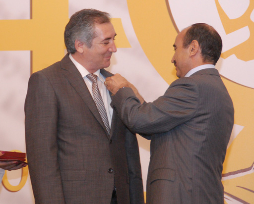 Prezident İlham Əliyevin sərəncamları ilə təltif edilmiş KİV nümayəndələrinə mükafatlar təqdim edilib (FOTO)