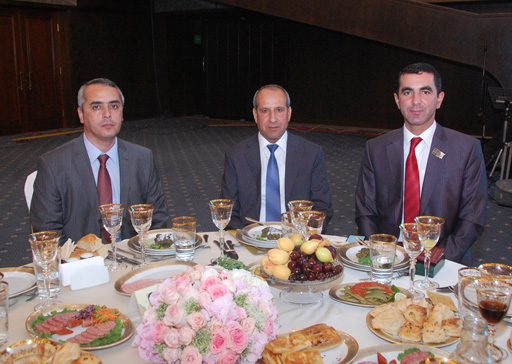 Prezident İlham Əliyevin sərəncamları ilə təltif edilmiş KİV nümayəndələrinə mükafatlar təqdim edilib (FOTO)