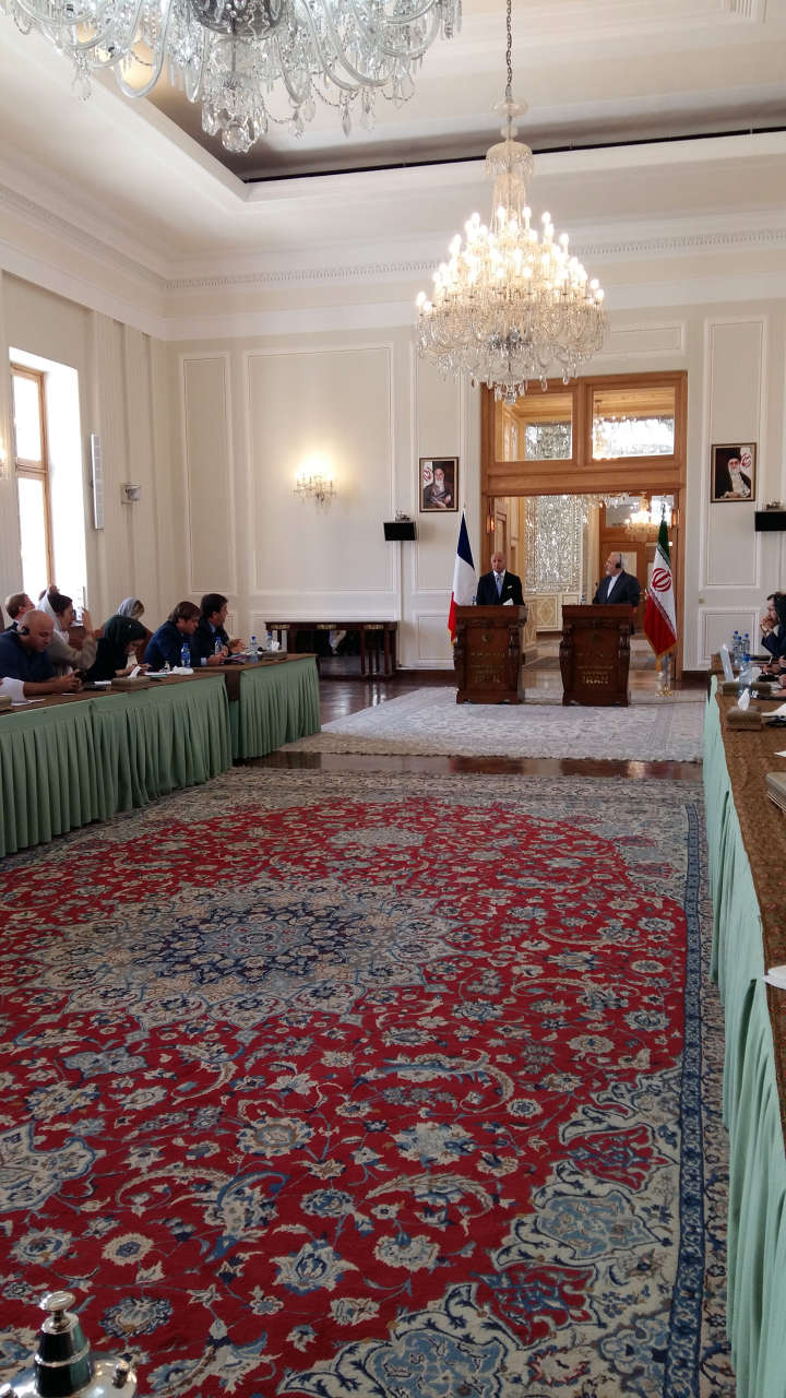 Məhəmməd Zərif: İran Fransanın Xarici İşlər nazirinin Tehrana səfərini alqışlayır (ƏLAVƏ OLUNUB)  (FOTO)