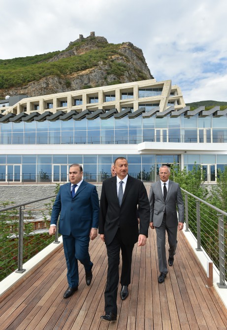 Prezident İlham Əliyev “Qalaaltı Hotel & SPA” müalicə-istirahət kompleksinin açılışında iştirak edib (FOTO)