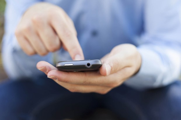 Dünya üzrə smartfonların satışında artım qeydə alınıb
