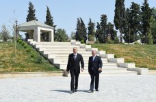 Prezident İlham Əliyev Heydər Əliyev adına park-bulvarın açılışında iştirak edib (FOTO)