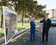 Prezident İlham Əliyev Bakının Pişəvəri, Cavadxan, Hüseyn Seyidzadə küçələrində aparılan abadlıq və yenidənqurma işlərindən sonrakı vəziyyətlə tanış olub (FOTO)