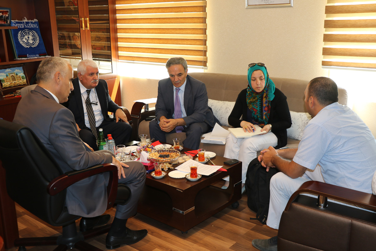 Əl-Cəzirə Araşdırmalar Mərkəzi Azərbaycanla bağlı tədqiqat aparacaq (FOTO)
