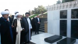 İranlı müctəhid Bakıda şəhidlərin məzarını ziyarət etdi (FOTO)