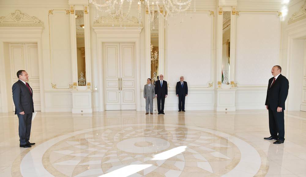 Prezident İlham Əliyev Latviya və İsrailin Azərbaycanda yeni təyin olunmuş səfirlərinin etimadnaməsini qəbul edib (ƏLAVƏ OLUNUB) (FOTO)