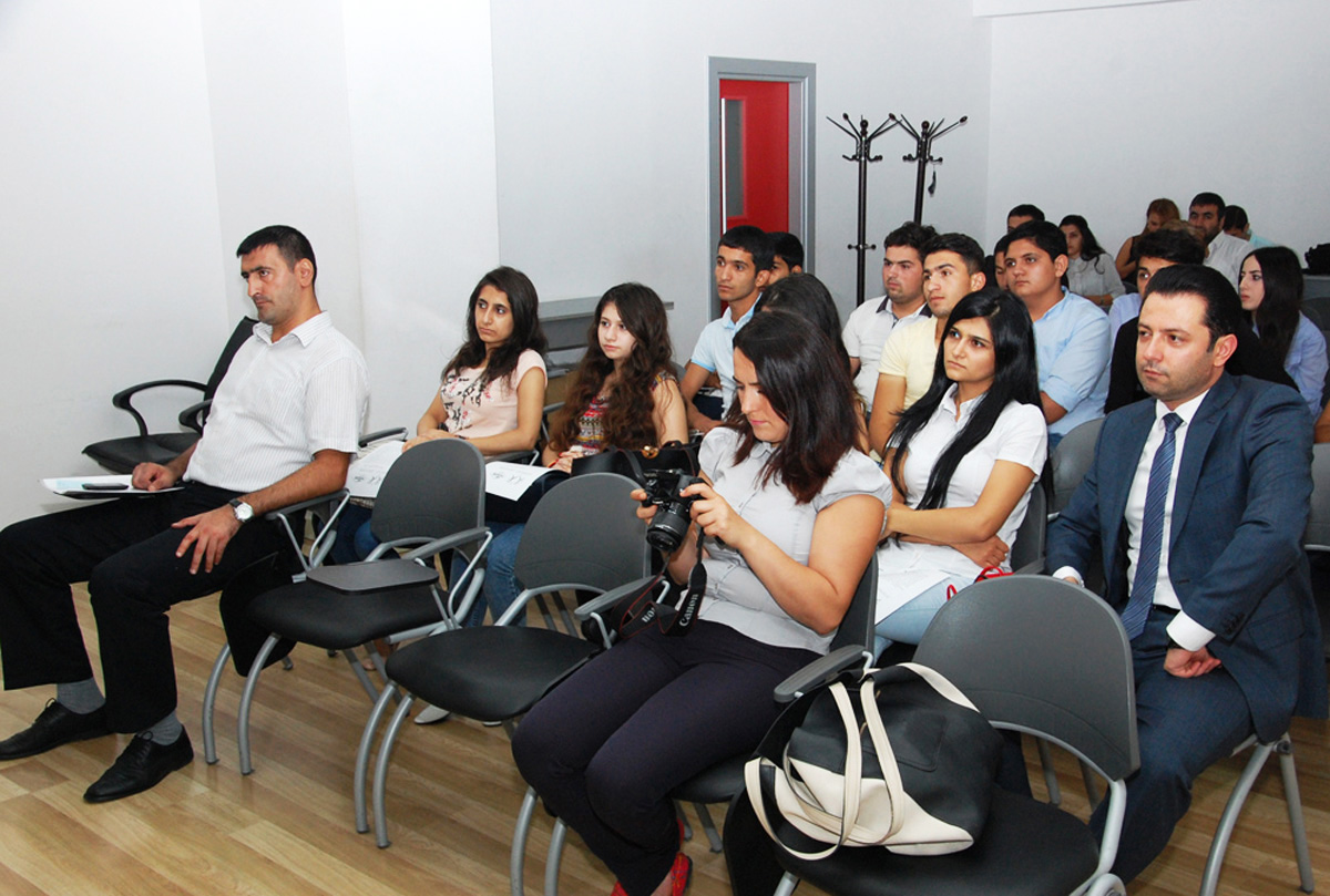 Tolerantlığın təbliğində vətənpərvər gənclərin rolu (FOTO)