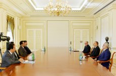 İlham Əliyev Malayziyanın "Petronas" şirkətinin rəhbərini qəbul edib