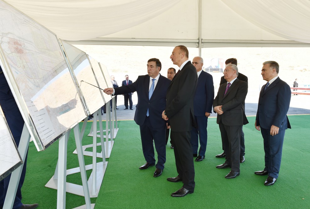 Prezident İlham Əliyev Xızıda Taxtakörpü-Ceyranbatan kanalından suvarma suyunun verilməsi mərasimində iştirak edib (FOTO)
