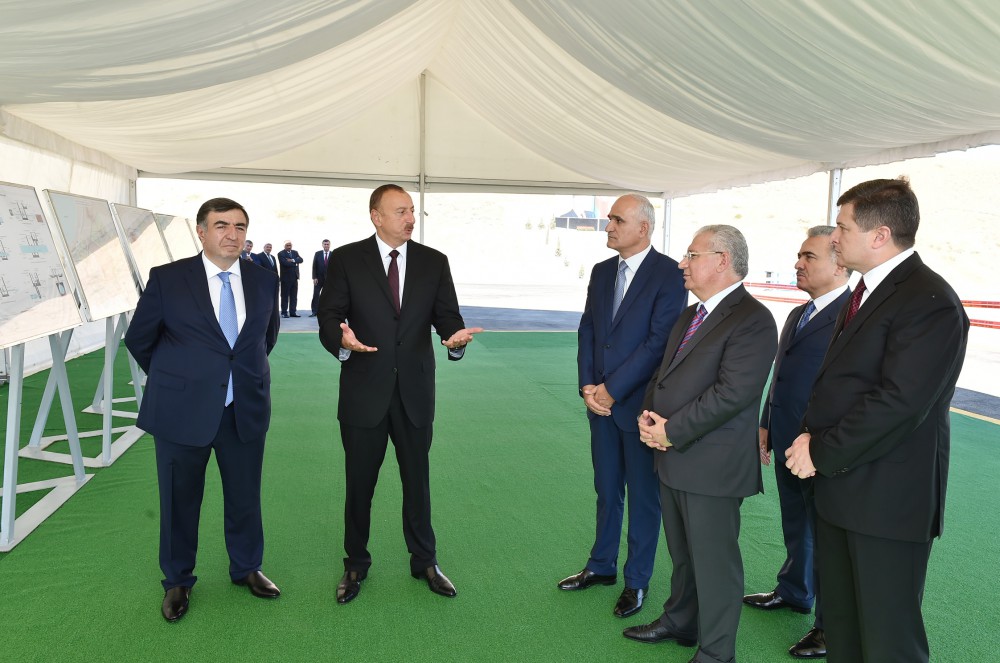 Prezident İlham Əliyev Xızıda Taxtakörpü-Ceyranbatan kanalından suvarma suyunun verilməsi mərasimində iştirak edib (FOTO)