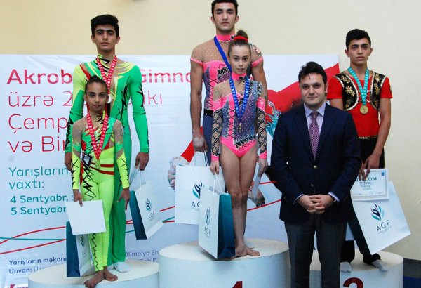 Akrobatika gimnastikası üzrə 22-ci Bakı çempionatı başa çatdı (FOTO)