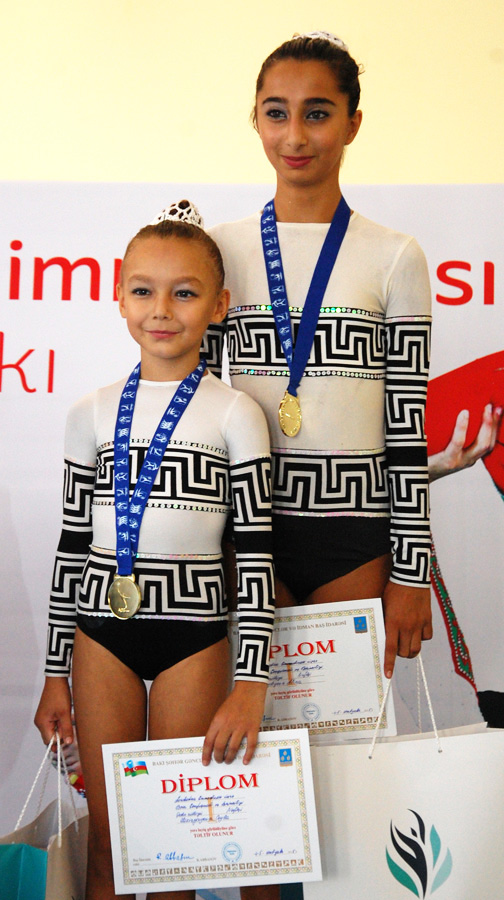 Akrobatika gimnastikası üzrə 22-ci Bakı çempionatı başa çatdı (FOTO)
