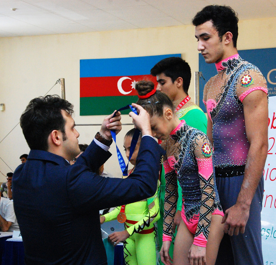 Akrobatika gimnastikası üzrə 22-ci Bakı çempionatı başa çatdı (FOTO)