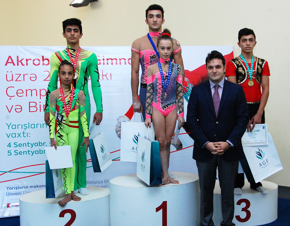 Akrobatika gimnastikası üzrə 22-ci Bakı çempionatı başa çatdı (FOTO)