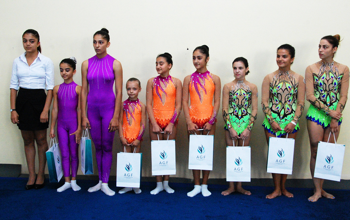 Akrobatika gimnastikası üzrə 22-ci Bakı çempionatı başa çatdı (FOTO)