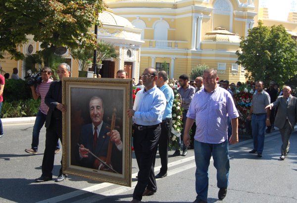 Habil Əliyevlə vida mərasimi keçirilib (ƏLAVƏ OLUNUB) (FOTO)