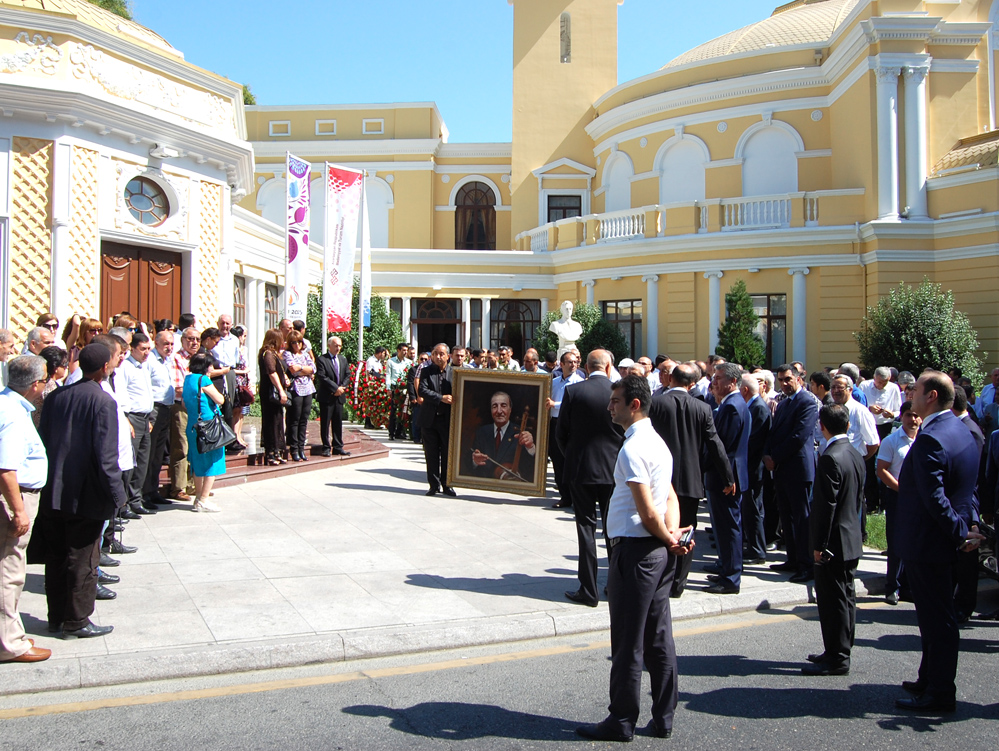 Habil Əliyevlə vida mərasimi keçirilib (ƏLAVƏ OLUNUB) (FOTO)