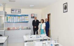 Prezident İlham Əliyev Texniki-Humanitar Liseydə yenidənqurma işlərindən sonrakı vəziyyətlə tanış olub (FOTO)