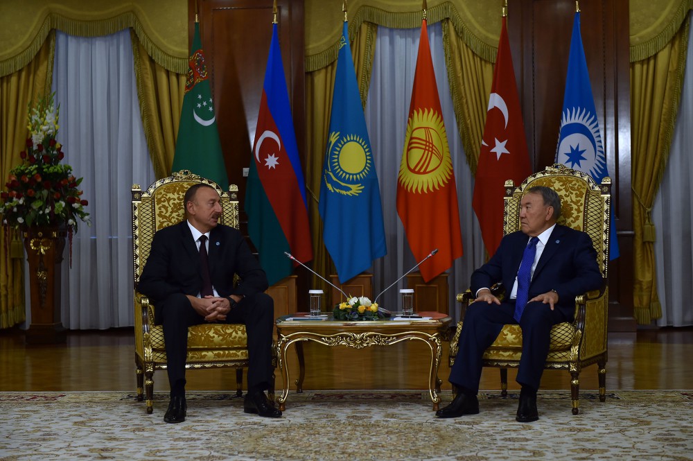 Azərbaycan və Qazaxıstan prezidentləri Dağlıq Qarabağ münaqişəsinin həlli ilə bağlı fikir mübadiləsi aparıblar (FOTO)