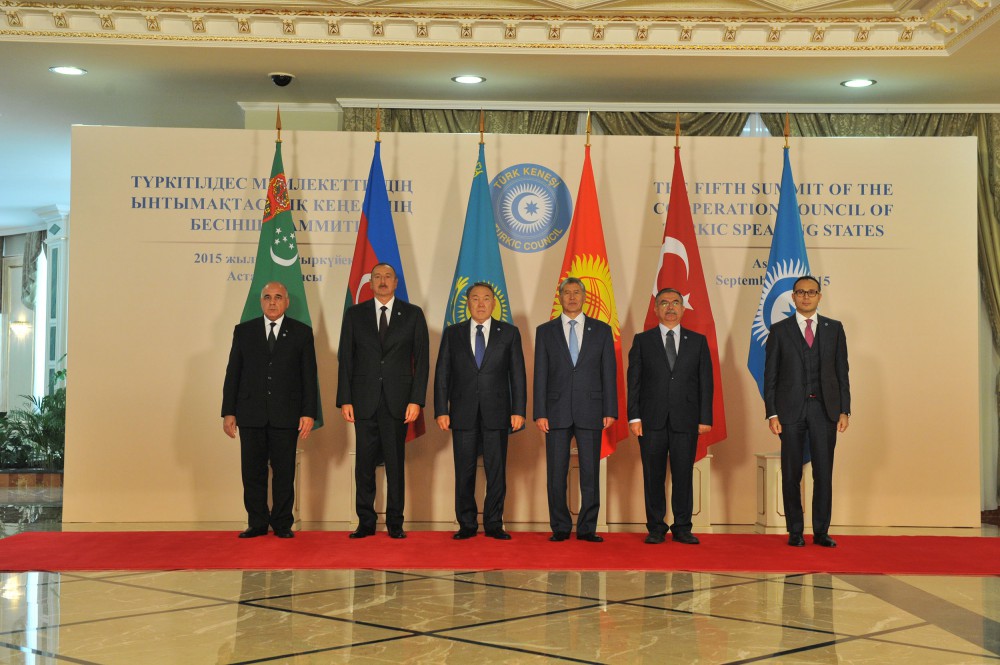 Prezident İlham Əliyev: Zəngəzuru Azərbaycandan ayırıb Ermənistana verməklə bütün türk dünyasının coğrafi bağlılığını aradan götürdülər (FOTO)
