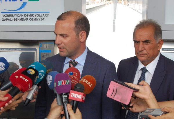 Bakı-Sumqayıt qatarında gediş haqqını "BakıKart" ilə ödəyəcəyik
