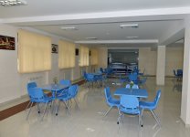 Prezident İlham Əliyev 264 nömrəli məktəb-liseydə yaradılan şəraitlə tanış olub (FOTO)