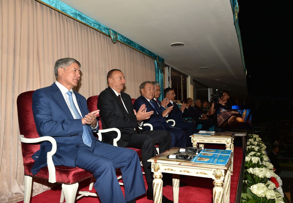 Prezident İlham Əliyev Astanada Qazax xanlığının 550 illik yubileyi ilə bağlı teatrlaşdırılmış tamaşaya baxıb (FOTO)