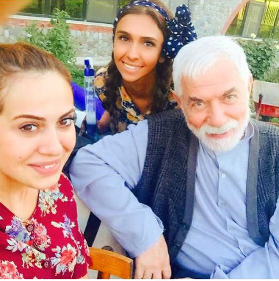 "Bir ovuc sonsuzluq" filminin çəkilişləri davam edir (FOTO)