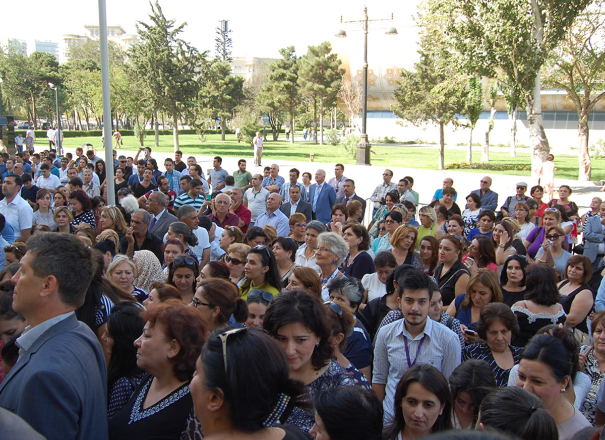 IV Bakı Beynəlxalq Kitab Sərgi-Yarmarkasının açılışı olub (FOTO)
