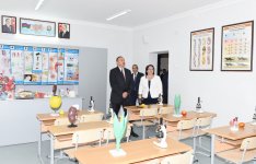Prezident İlham Əliyev Kürdəmirin Atakişili kəndində tam orta məktəb binasının açılışında iştirak edib (FOTO)