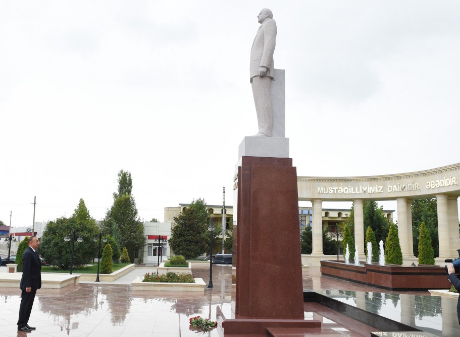 Prezident İlham Əliyev Ağsu rayonuna səfər edib (FOTO)