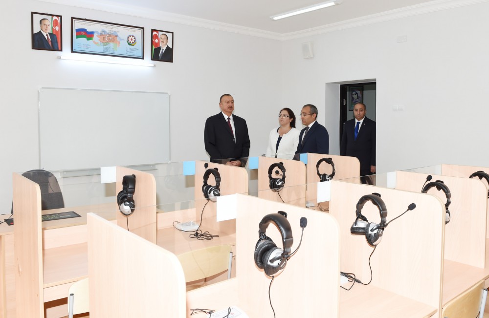 Prezident İlham Əliyev Kürdəmirin Atakişili kəndində tam orta məktəb binasının açılışında iştirak edib (FOTO)