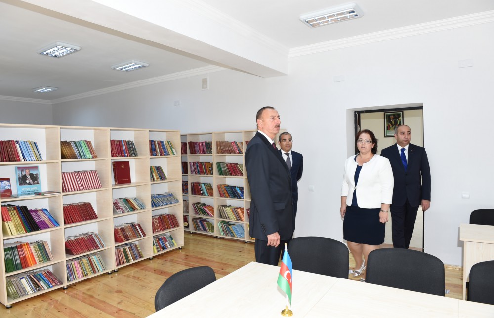 Prezident İlham Əliyev Kürdəmirin Atakişili kəndində tam orta məktəb binasının açılışında iştirak edib (FOTO)