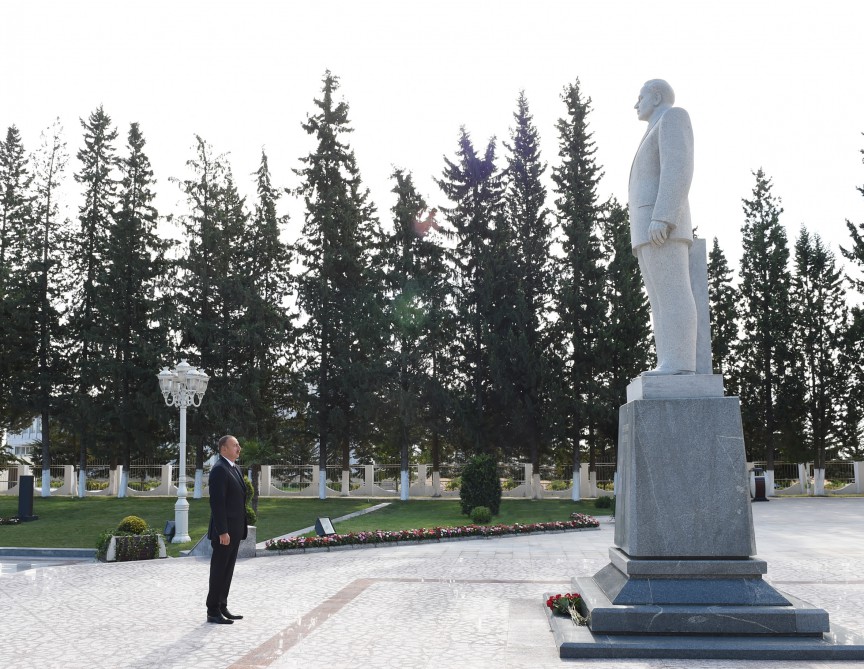 İlham Əliyev Kürdəmir rayonunda səfərdədir (FOTO)