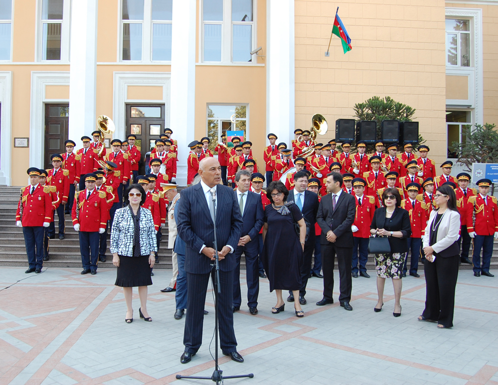 Üzeyir Hacıbəyli anıldı (FOTO)