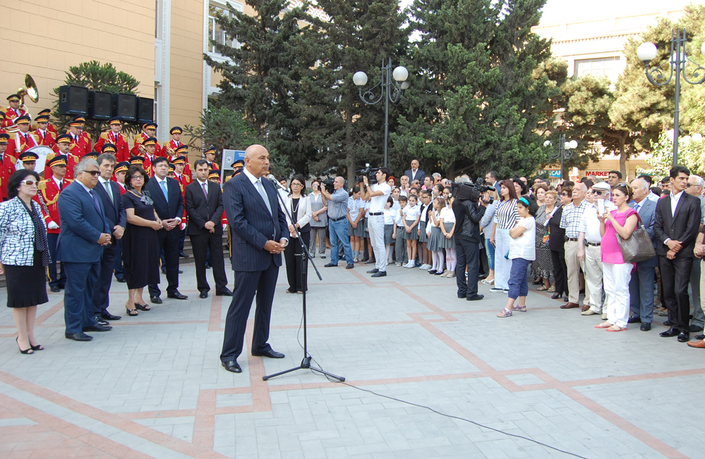 Üzeyir Hacıbəyli anıldı (FOTO)