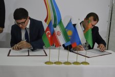 Trend bir sıra Rusiya KİV-ləri ilə saziş imzalayıb (FOTO)