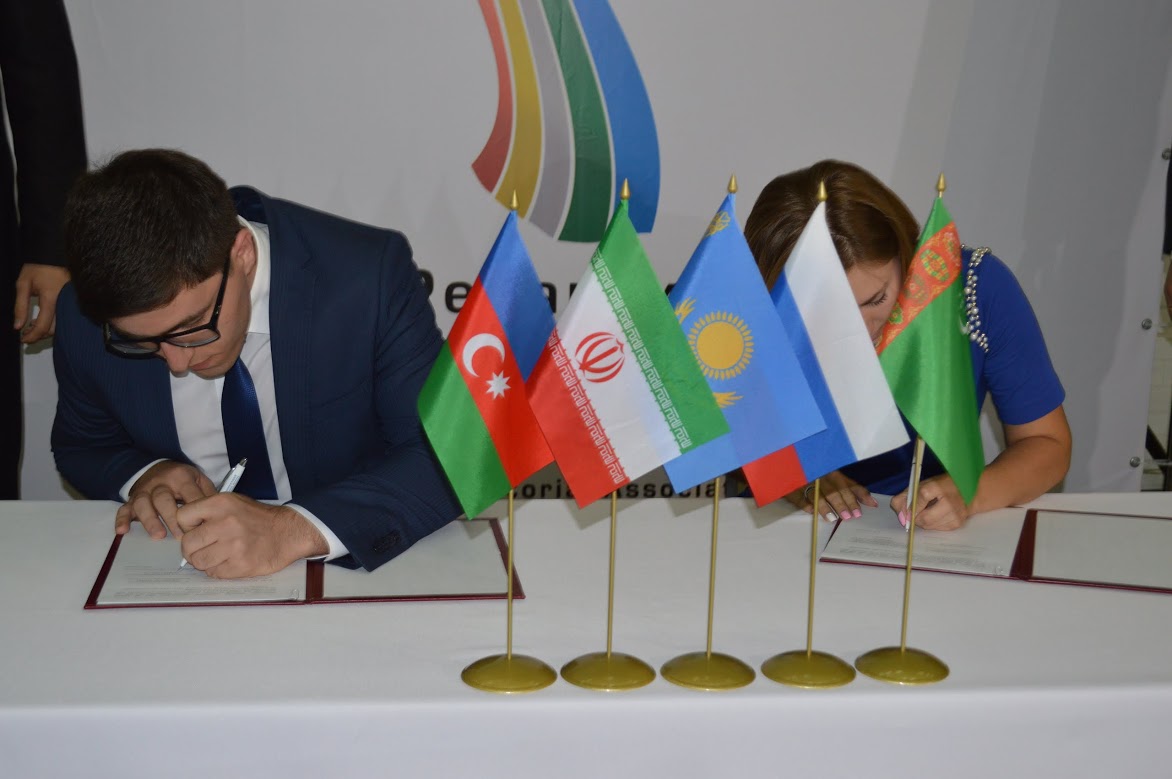 Trend bir sıra Rusiya KİV-ləri ilə saziş imzalayıb (FOTO)