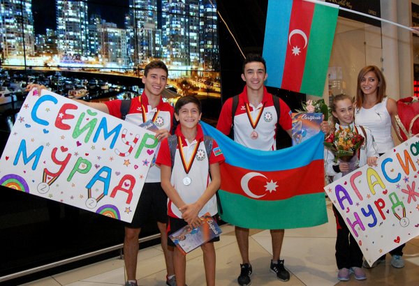Avropa Yarışlarında uğurla çıxış etmiş idmançılarımız vətənə dönüblər (FOTO)
