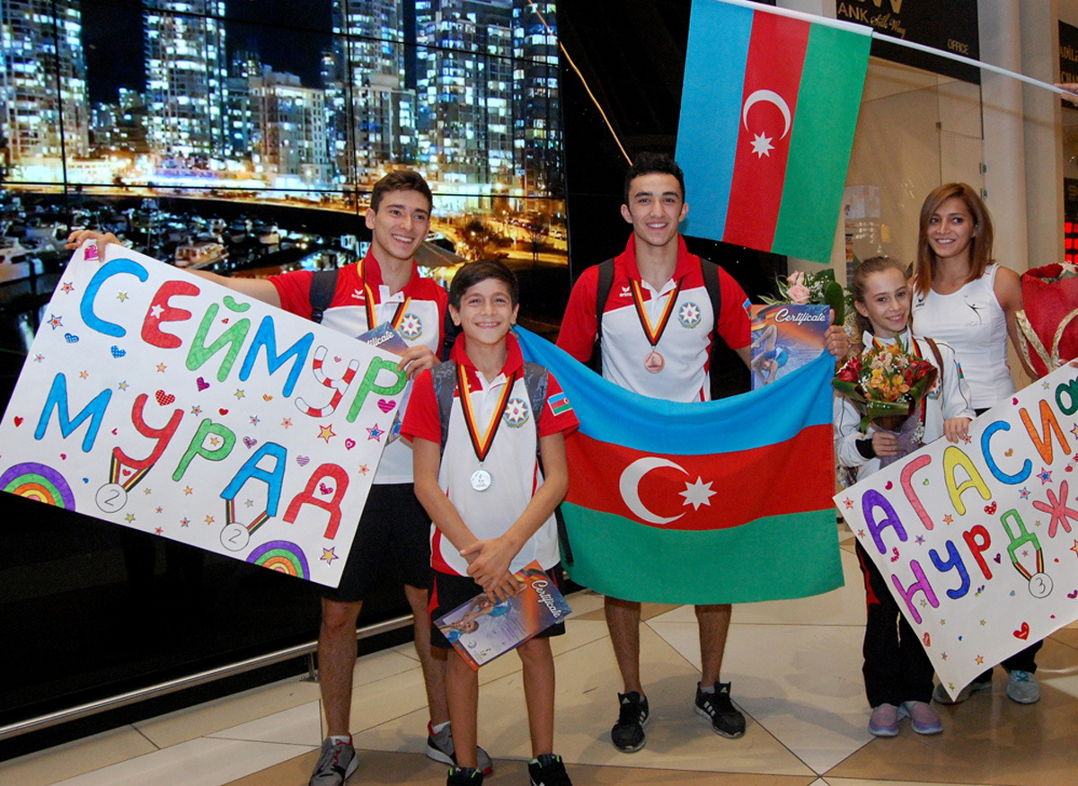 Avropa Yarışlarında uğurla çıxış etmiş idmançılarımız vətənə dönüblər (FOTO)