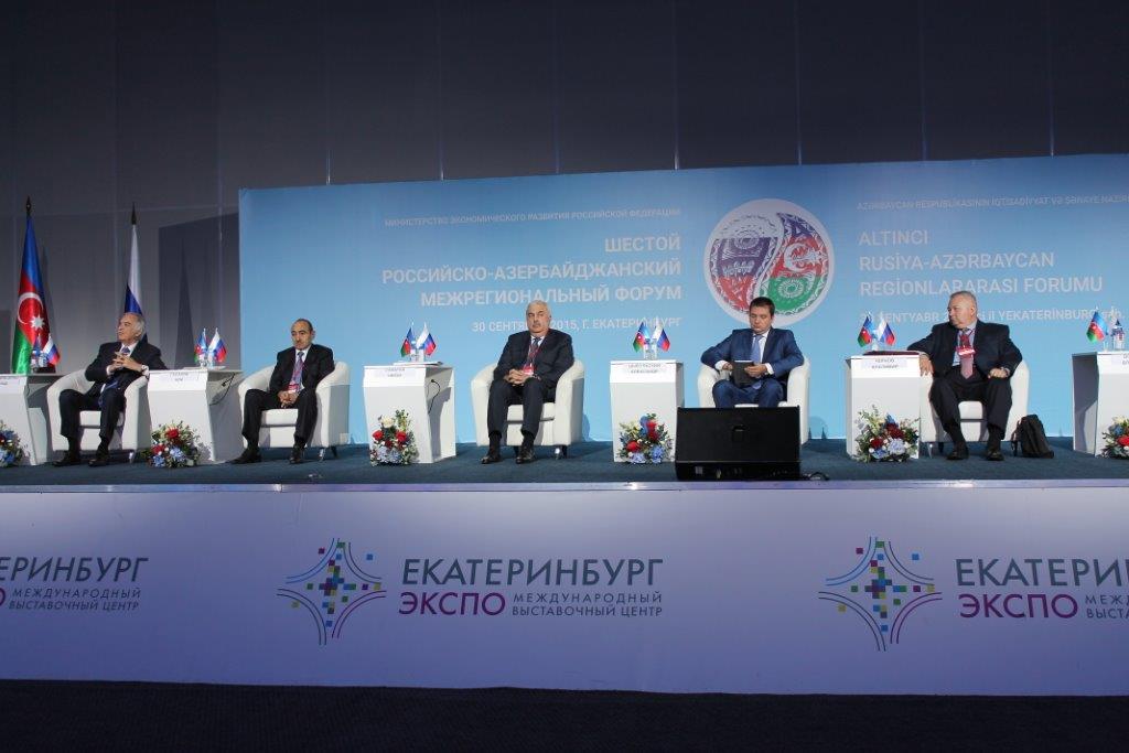 Prezident İlham Əliyev: Azərbaycan və Rusiyanın regionlararası forumları həyat qabiliyyətini və səmərəliliyini göstərdi (FOTO)