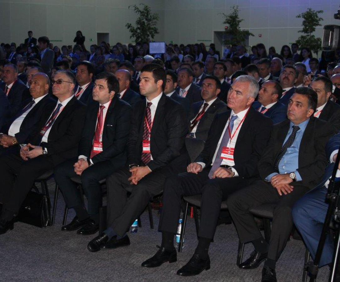 Prezident İlham Əliyev: Azərbaycan və Rusiyanın regionlararası forumları həyat qabiliyyətini və səmərəliliyini göstərdi (FOTO)