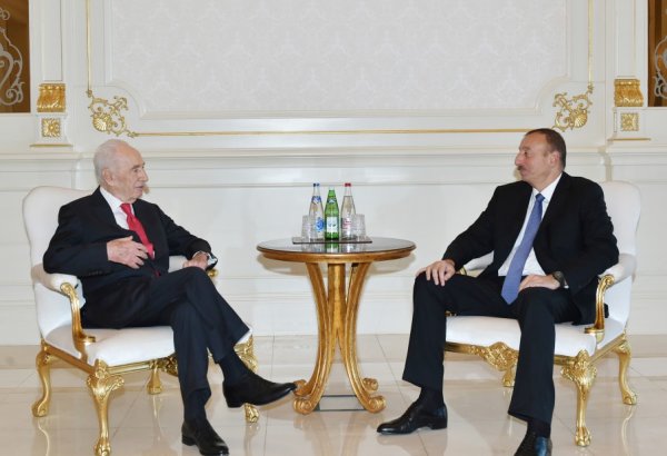İlham Əliyev İsrailin sabiq Prezidenti Şimon Peresi qəbul edib