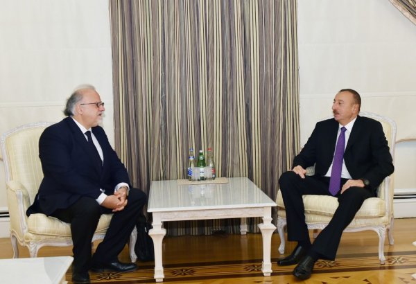 İlham Əliyev Fransanın Azərbaycandakı səfirini diplomatik fəaliyyətinin başa çatması ilə əlaqədar qəbul edib