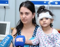 Heydər Əliyev Fondunun dəstəyi ilə eşitmə qüsurlu şəxslər üzərində koxlear implantasiya əməliyyatları aparılır (FOTO)