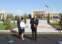 İlham Əliyev Ucar Gənclər Mərkəzinin açılışında iştirak edib (FOTO)