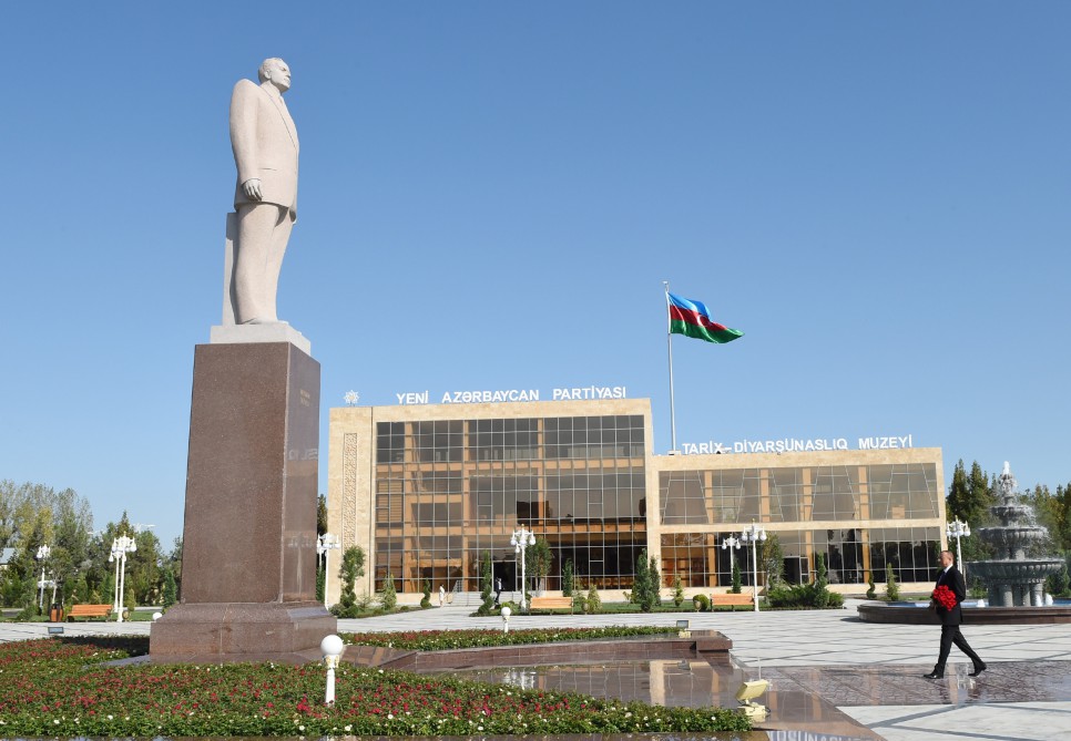 Prezident İlham Əliyev Ucar rayonuna səfərə gəlib (FOTO)