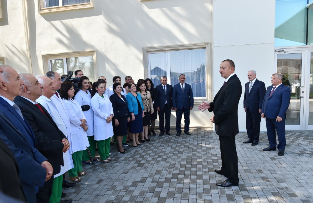 Prezident İlham Əliyev: Orta Şərq, Avropa böhran içindədir (FOTO)