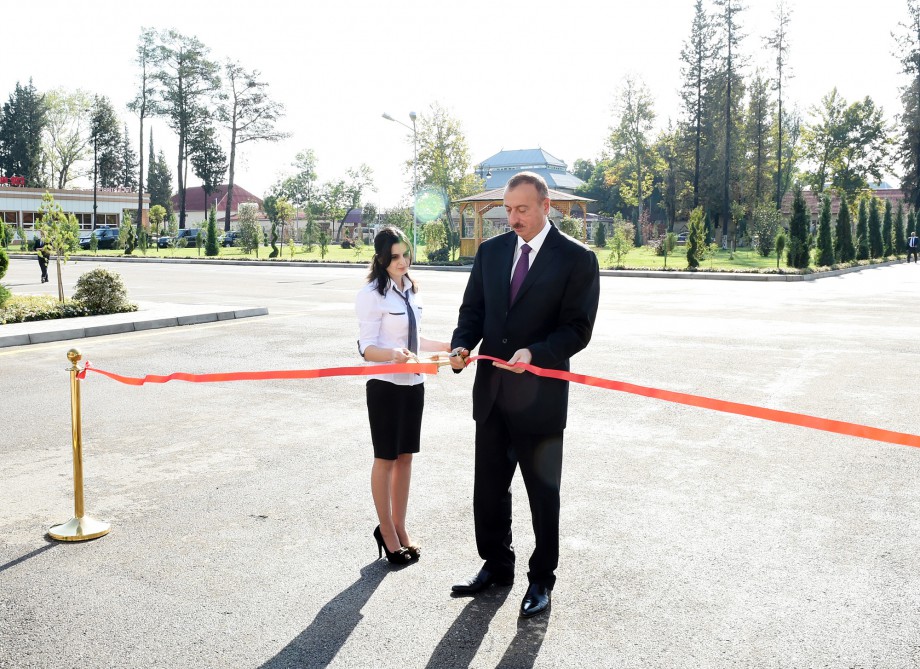 Ucar Rayon Mərkəzi Xəstəxanasının yeni binası istifadəyə verilib (FOTO)